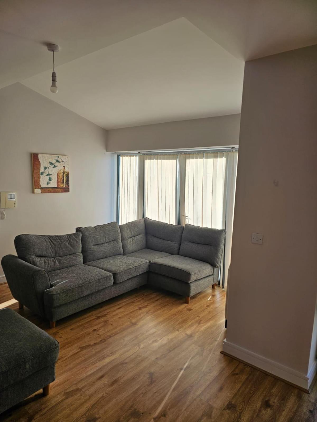 Cozy 2 Bedroom Apartment كيلكيني المظهر الخارجي الصورة